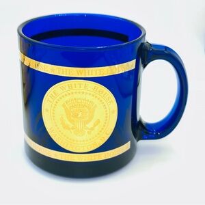 The White House Washington DC Seal Colbalt Blue and Gold Mug